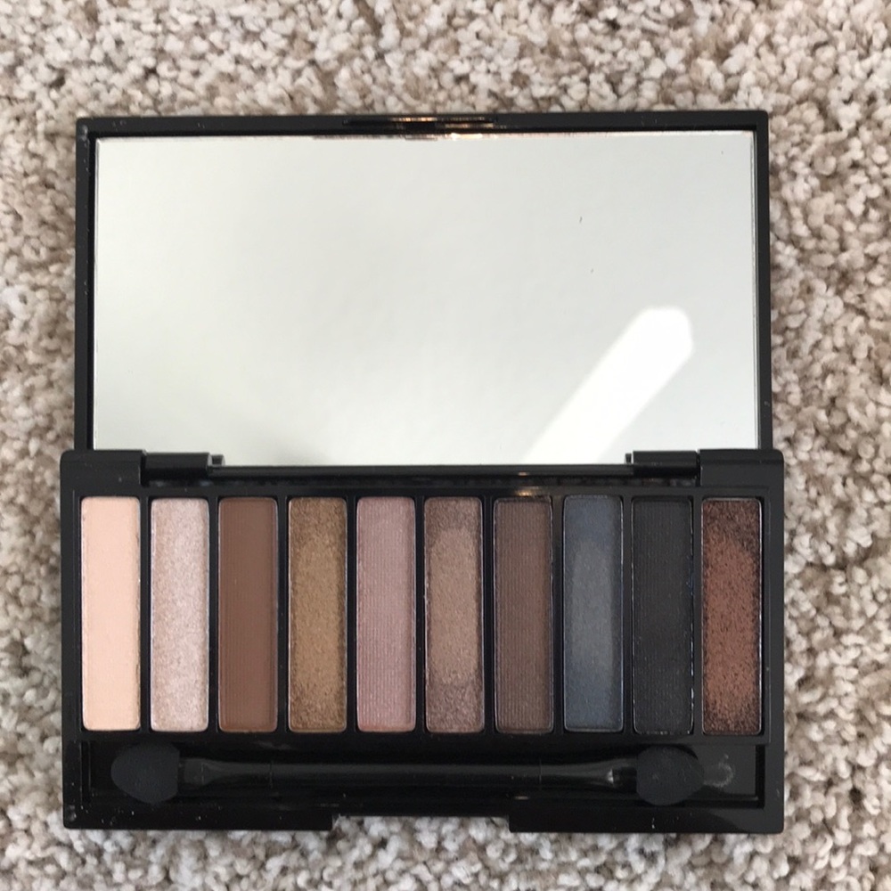 Makeup Revolution #selfie palette